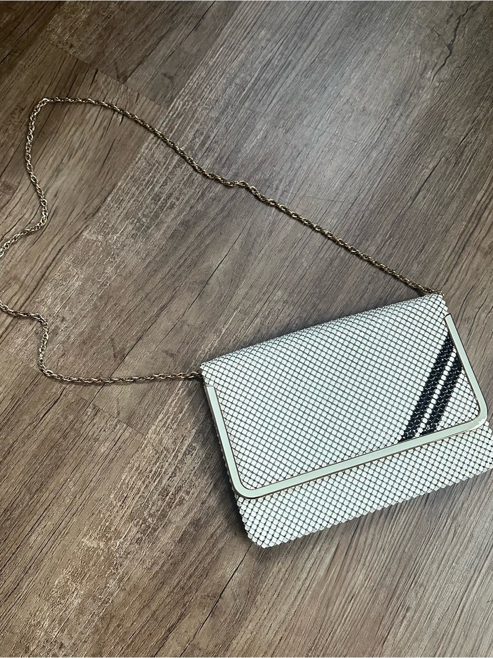 Vintage White Metal Mesh Shoulder Bag with Black/Gold Accent and Chain Strap
